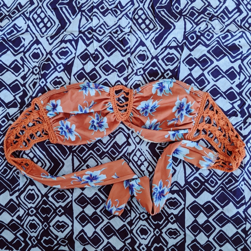 NWOT Acacia Buenos Aires in Vintage Aloha (S)